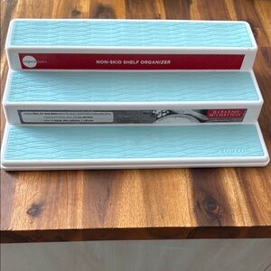 Non-Skid Shelf Organizer - Blue and White